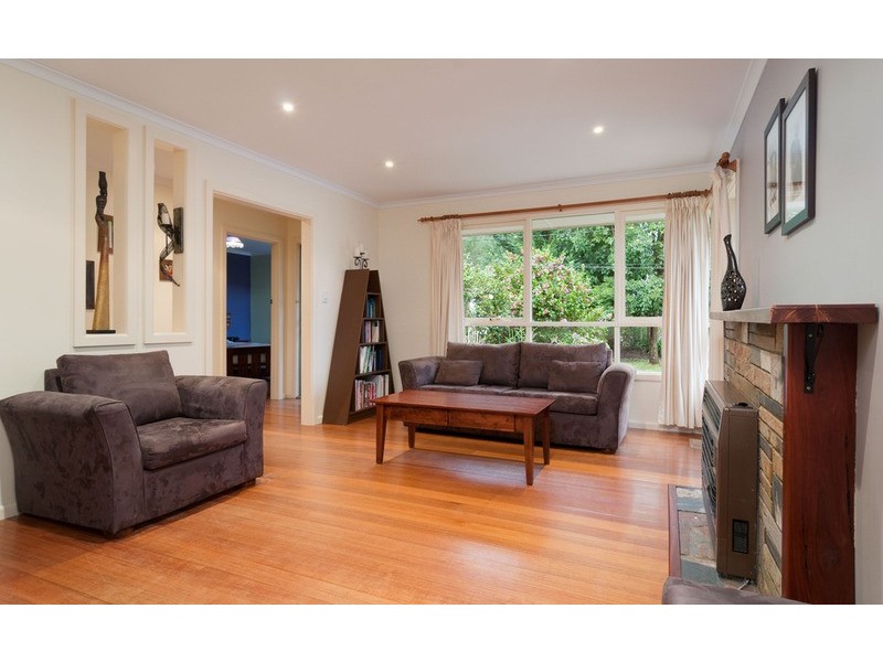 92 Cambridge Road, Kilsyth VIC 3137