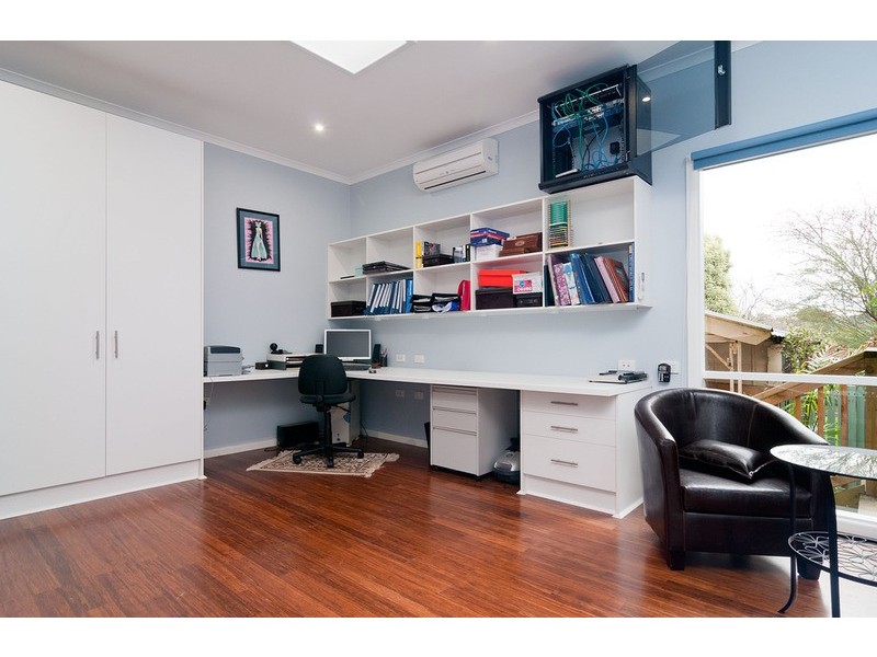 92 Cambridge Road, Kilsyth VIC 3137