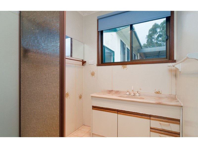 38 Esther Crescent, Mooroolbark VIC 3138