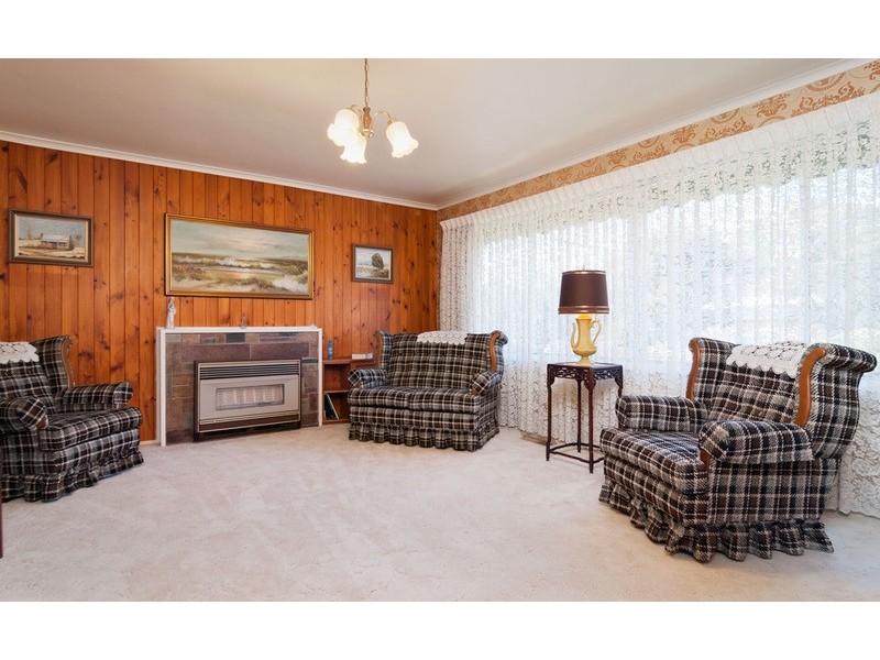 60 Croydondale Drive, Mooroolbark VIC 3138