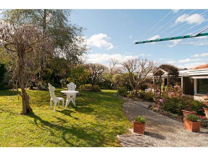 60 Croydondale Drive, Mooroolbark VIC 3138