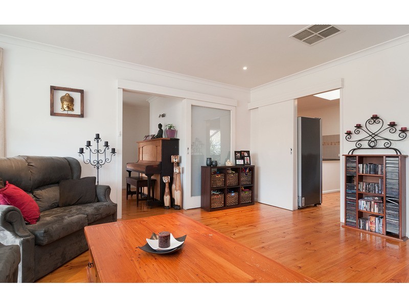 60 Hawthory Road, Kilsyth VIC 3137