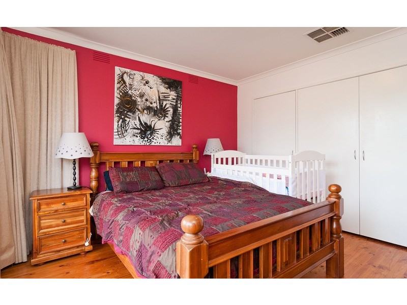 60 Hawthory Road, Kilsyth VIC 3137