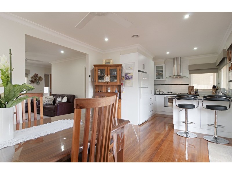 8/4-6 Cambridge Road, Mooroolbark VIC 3138