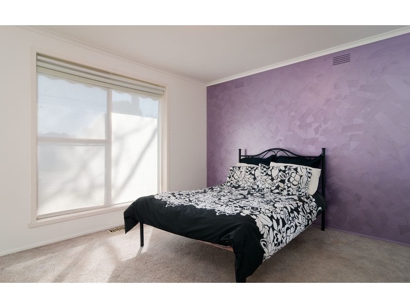 76 Hawthory Road, Kilsyth VIC 3137