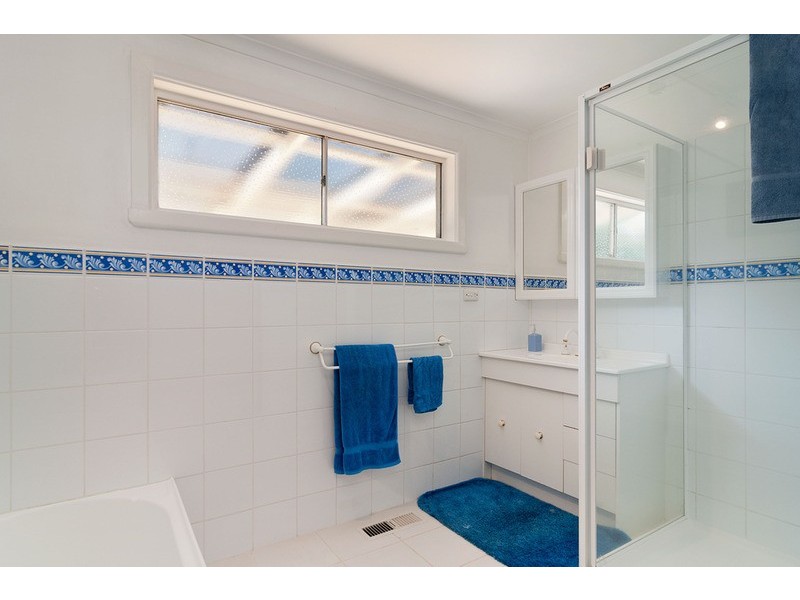 25 Parrs Road, Croydon VIC 3136