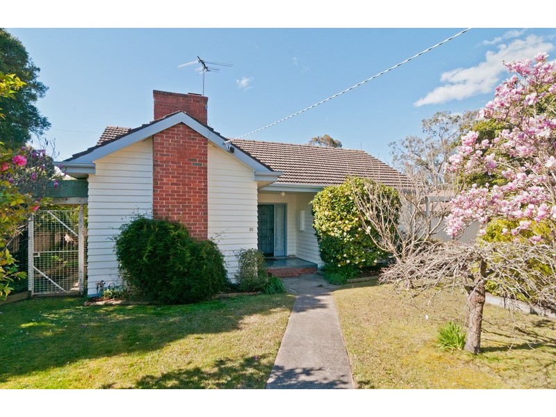 25 Parrs Road, Croydon VIC 3136