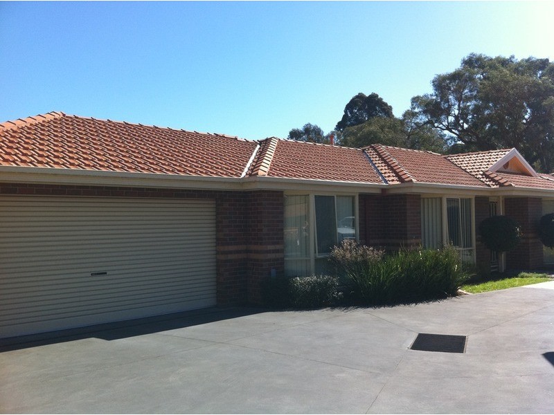 3/8 Devenish Avenue, Montrose VIC 3765