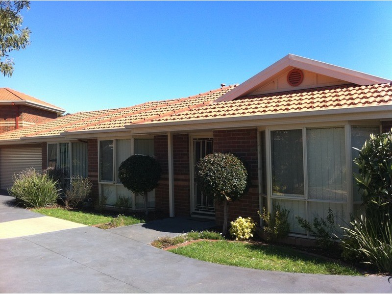 3/8 Devenish Avenue, Montrose VIC 3765