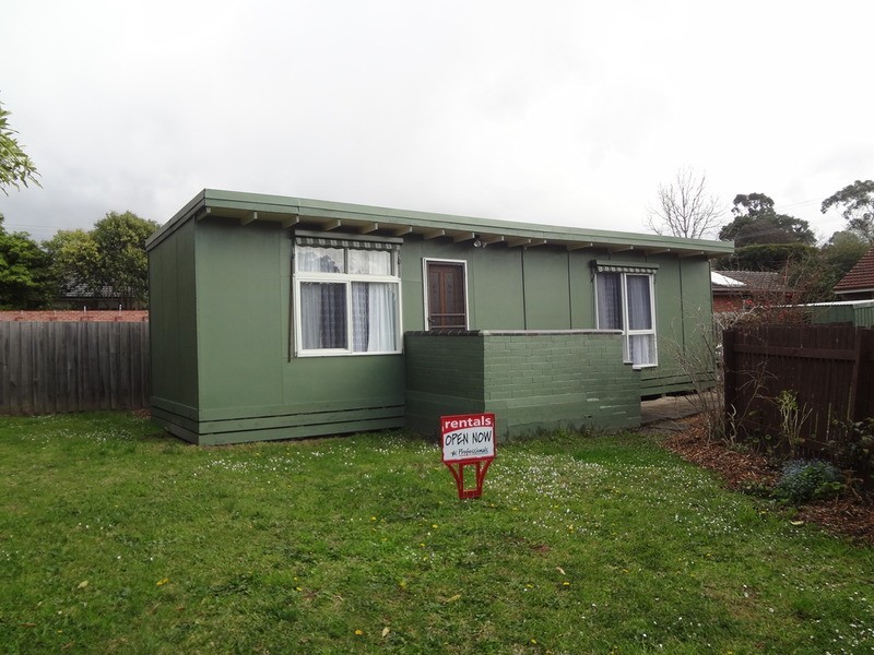 26a Zina Grove, Mooroolbark VIC 3138