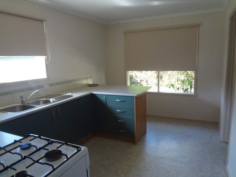79 Dryden Concourse, Mooroolbark VIC 3138