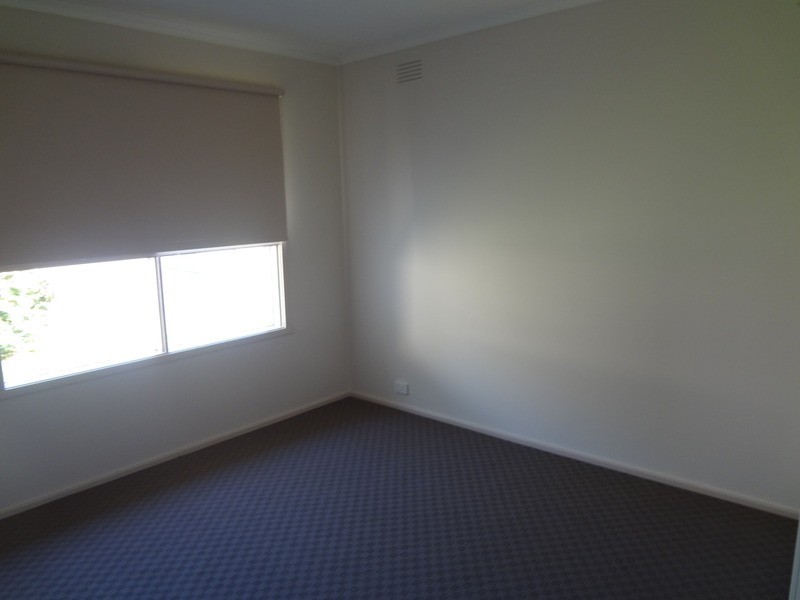 79 Dryden Concourse, Mooroolbark VIC 3138