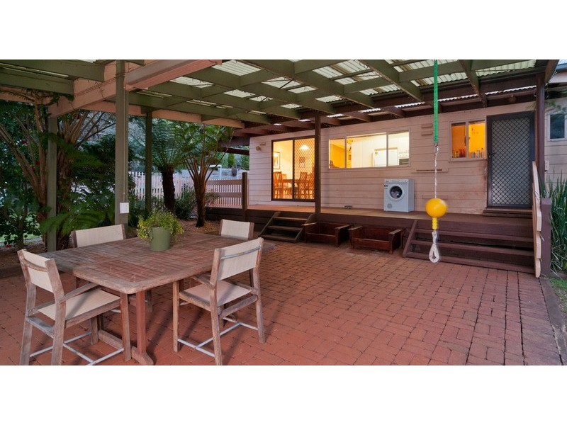 15-17 Haynes Street, Silvan VIC 3795