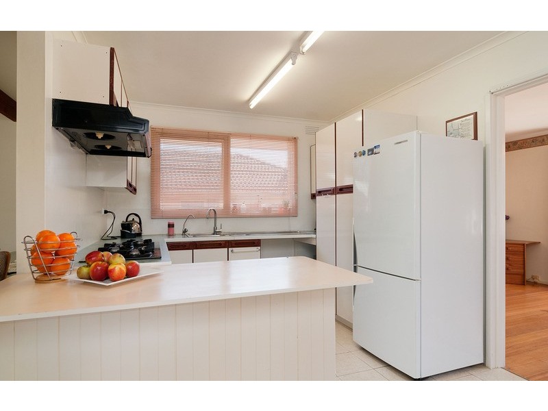 13 Andrew Street, Mooroolbark VIC 3138