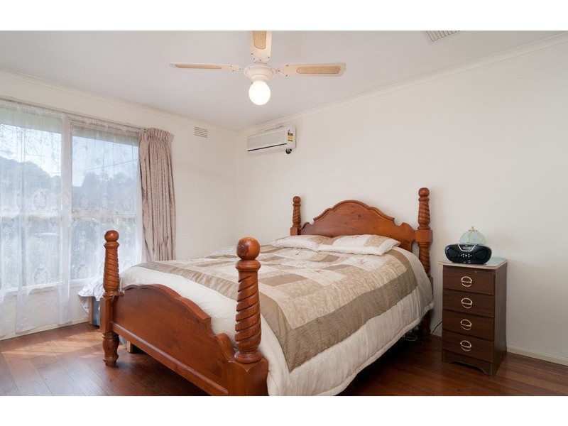 13 Andrew Street, Mooroolbark VIC 3138