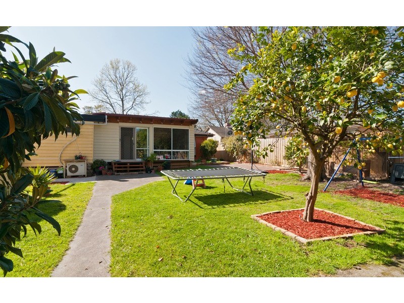 13 Andrew Street, Mooroolbark VIC 3138