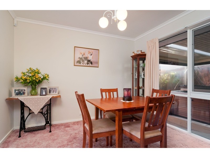 32 Alpine Way, Kilsyth VIC 3137