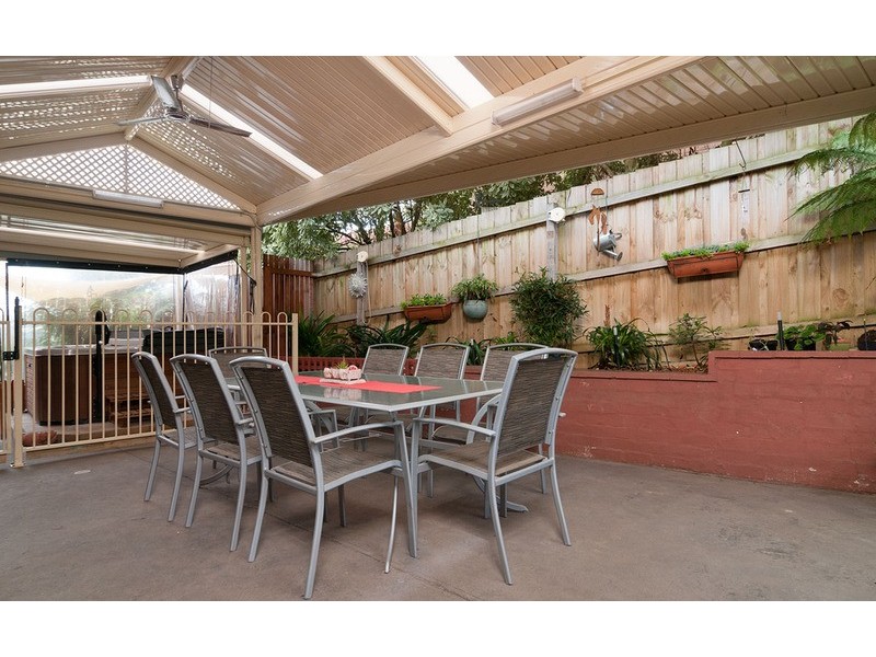 32 Alpine Way, Kilsyth VIC 3137