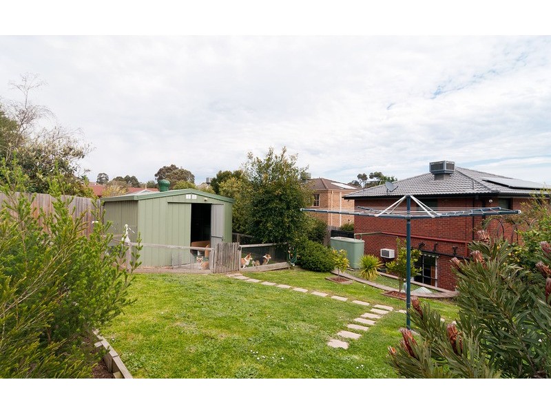 32 Alpine Way, Kilsyth VIC 3137