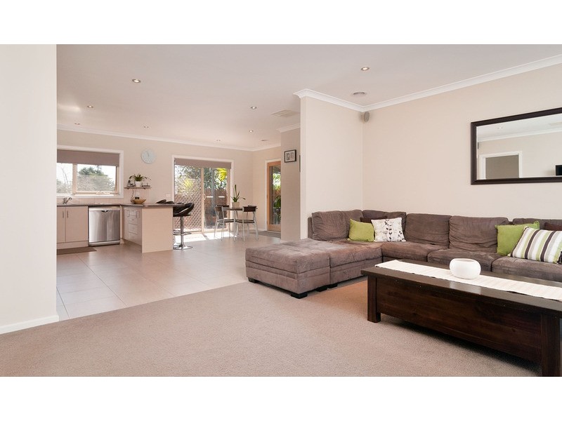 5a Lawson Road, Mooroolbark VIC 3138