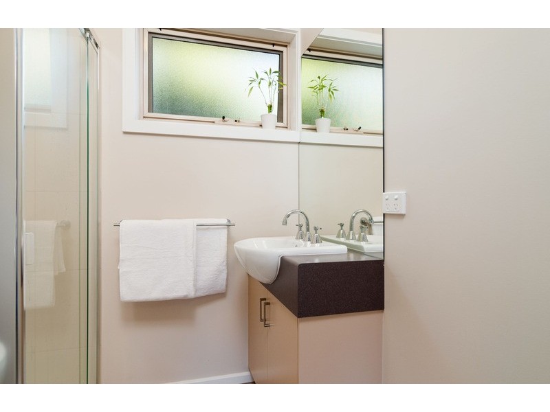 5a Lawson Road, Mooroolbark VIC 3138