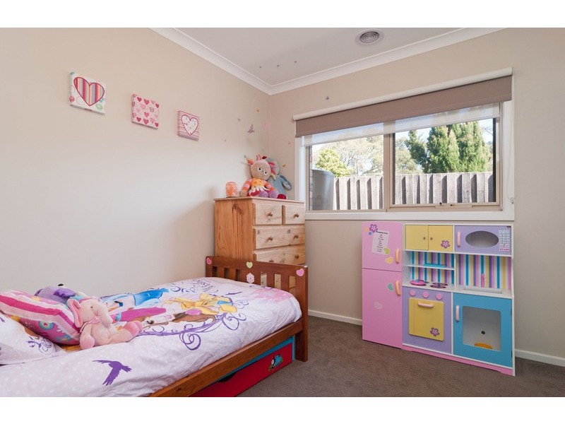 5a Lawson Road, Mooroolbark VIC 3138