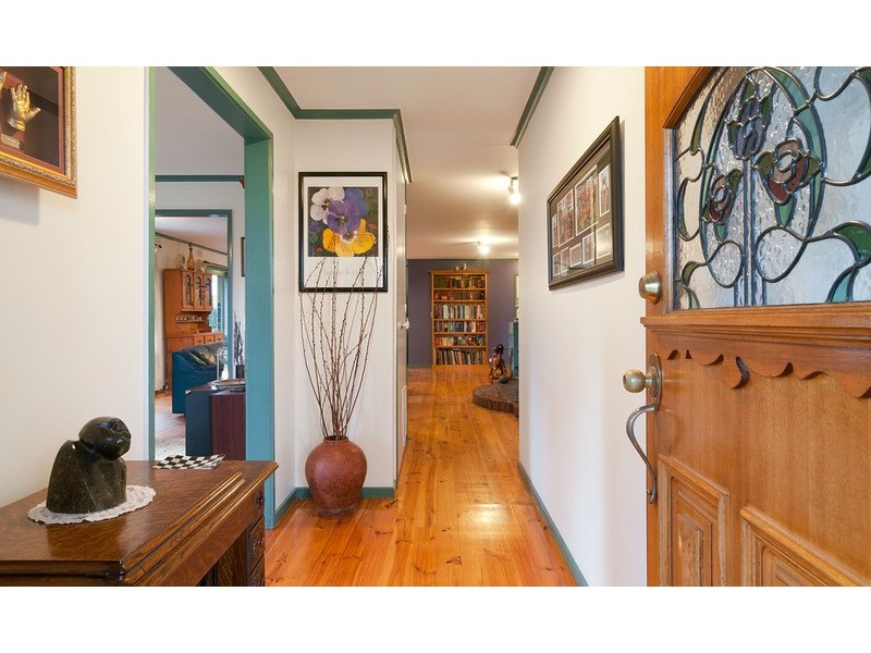 9 Banool Avenue, Mount Evelyn VIC 3796