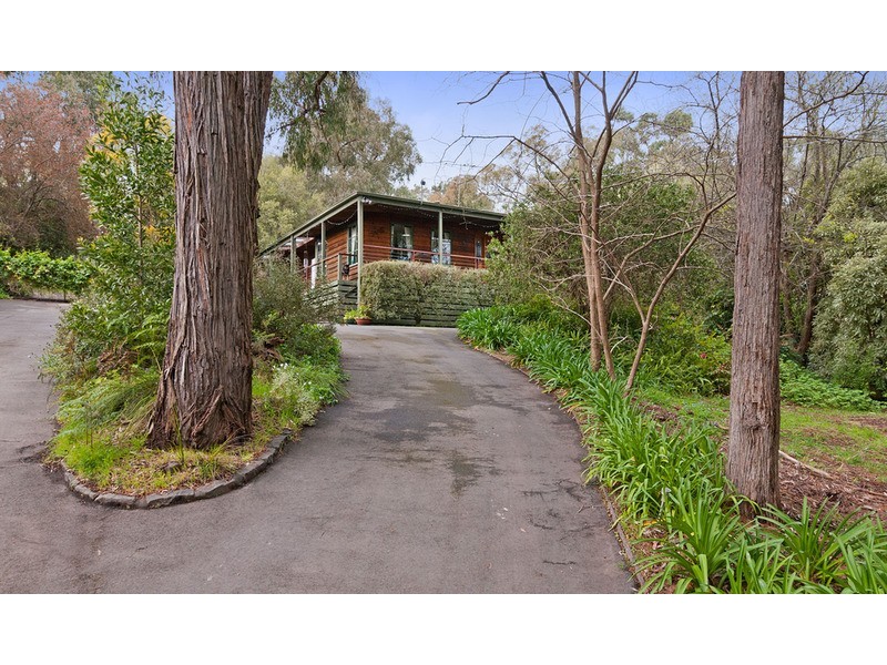 9 Banool Avenue, Mount Evelyn VIC 3796