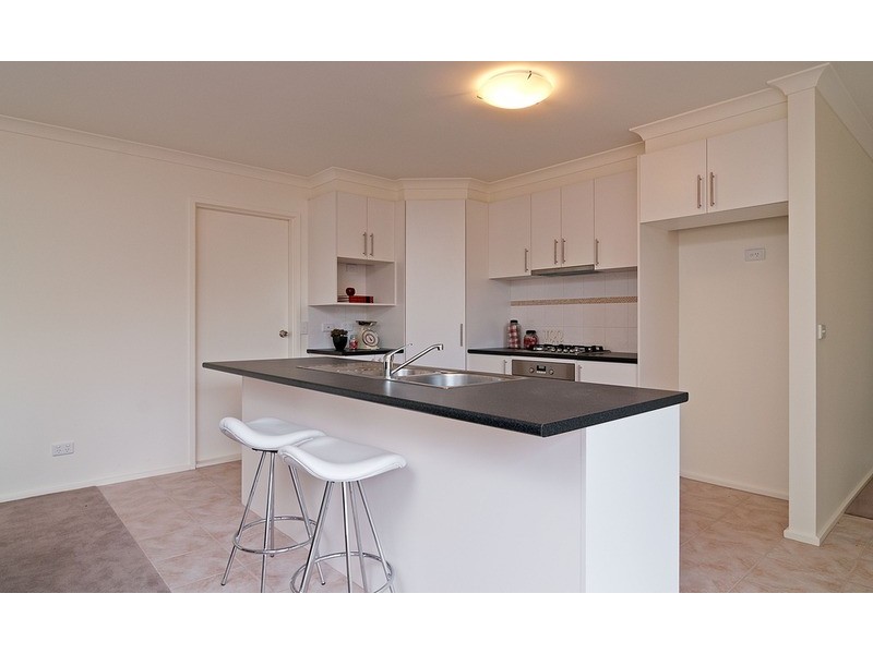 2/6 Numeralla Street, Mooroolbark VIC 3138