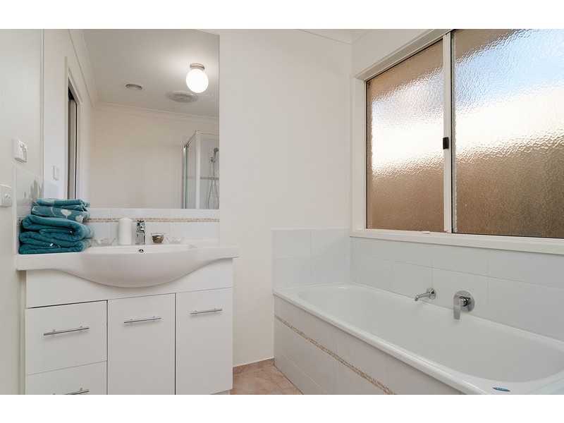 2/6 Numeralla Street, Mooroolbark VIC 3138