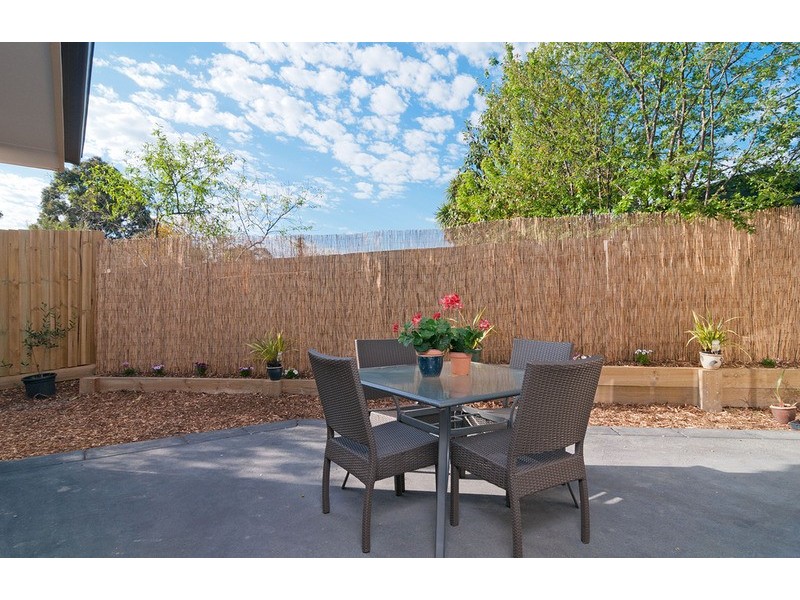 2/6 Numeralla Street, Mooroolbark VIC 3138