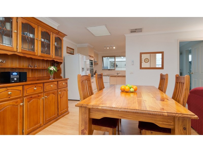 12 Blaxland Court, Mooroolbark VIC 3138