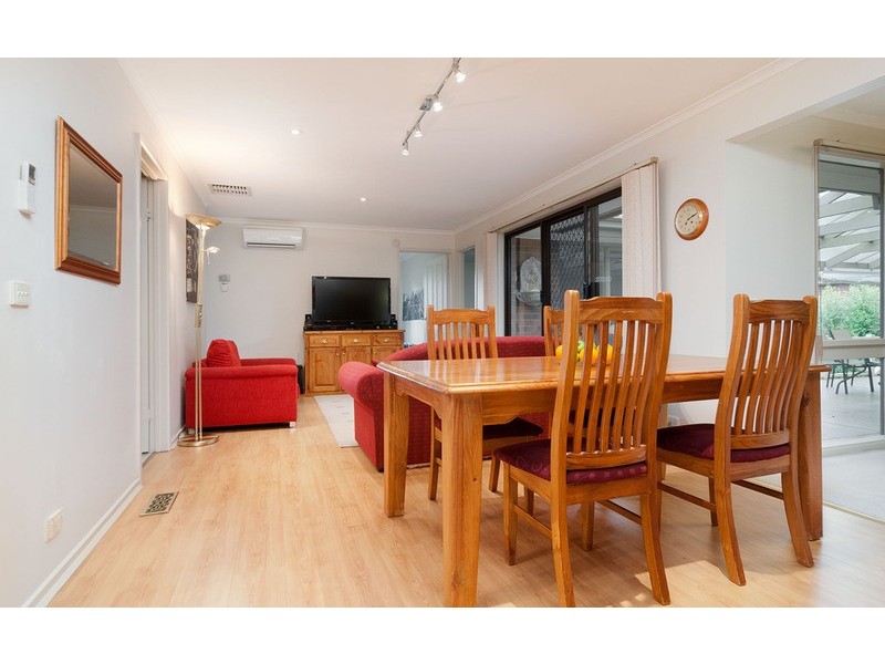 12 Blaxland Court, Mooroolbark VIC 3138