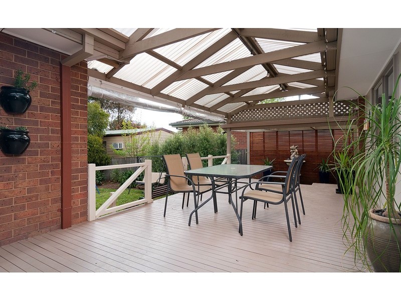 12 Blaxland Court, Mooroolbark VIC 3138