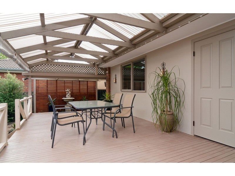 12 Blaxland Court, Mooroolbark VIC 3138