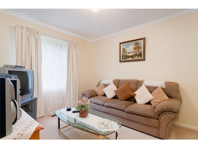 1/24 Highland Crescent, Mooroolbark VIC 3138