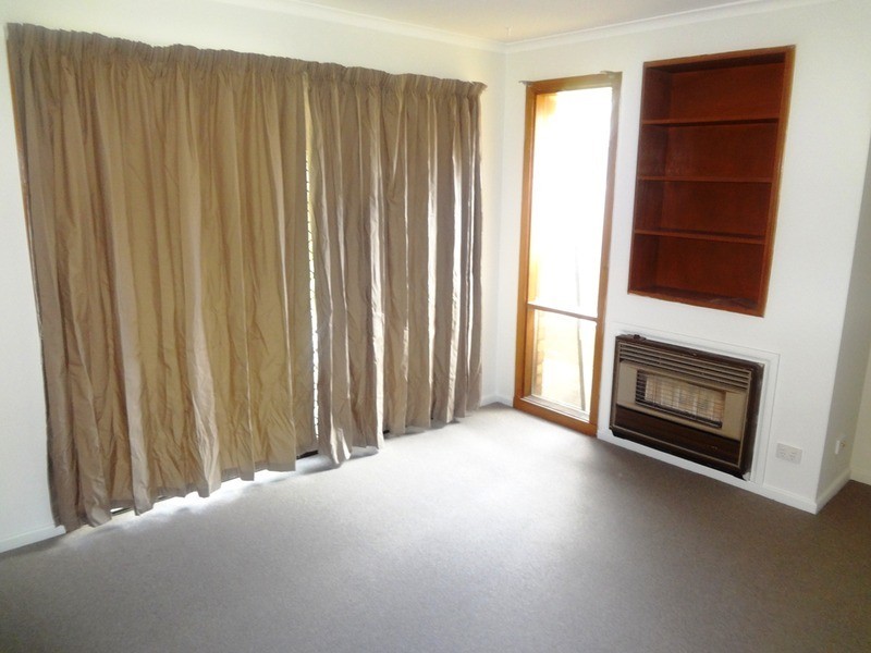 44a Dryden Concourse, Mooroolbark VIC 3138