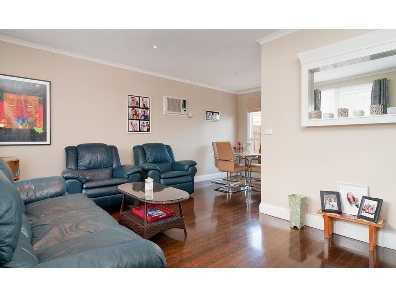 18 Lena Grove, Kilsyth VIC 3137