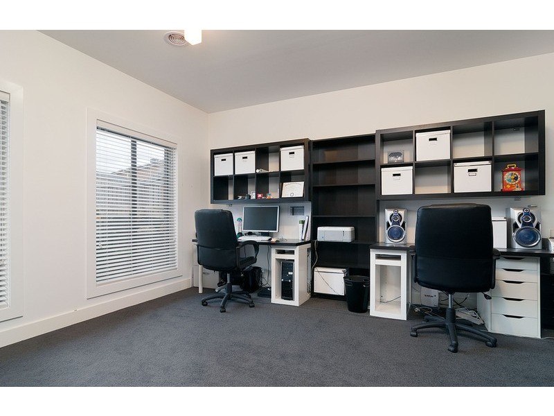 25 Kingston Way, Mooroolbark VIC 3138