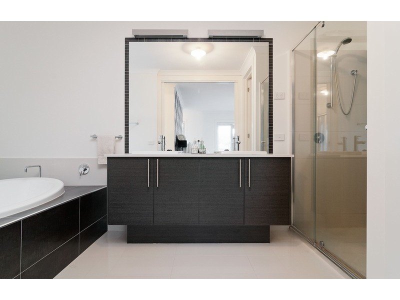 25 Kingston Way, Mooroolbark VIC 3138