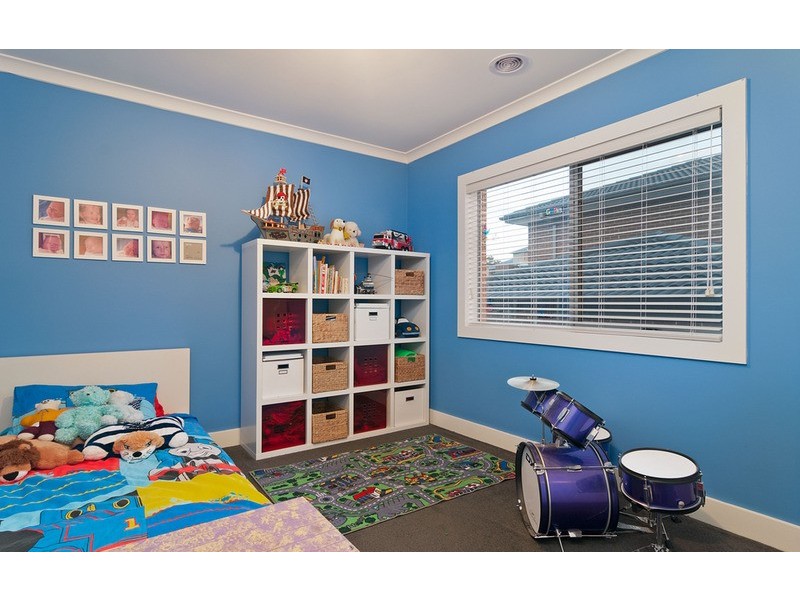 25 Kingston Way, Mooroolbark VIC 3138