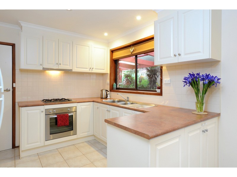 12 Corrong  Crescent, Mooroolbark VIC 3138