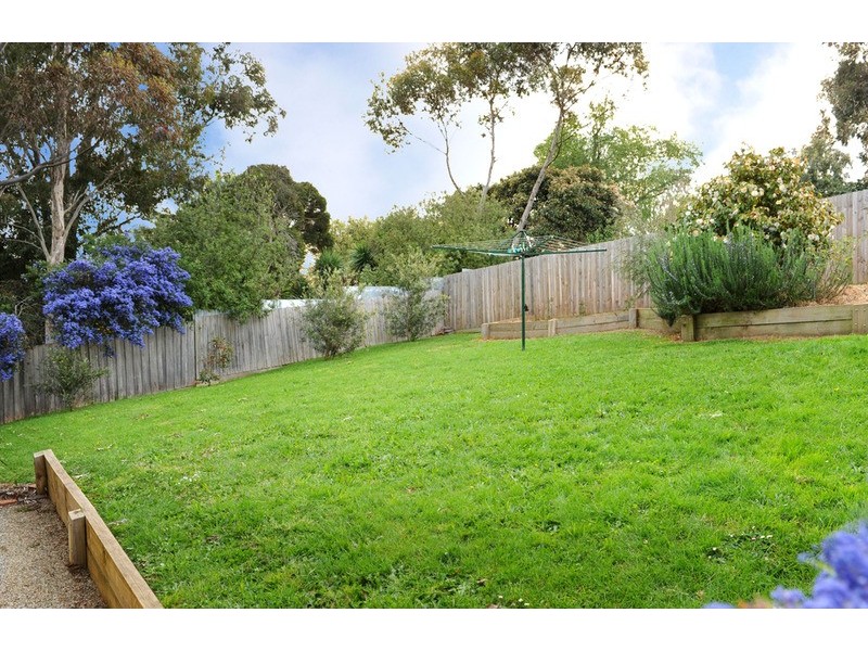 12 Corrong  Crescent, Mooroolbark VIC 3138