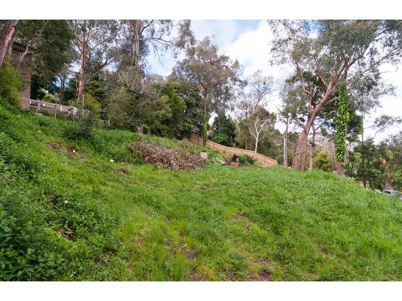 72 Commercial Road, Mount Evelyn VIC 3796
