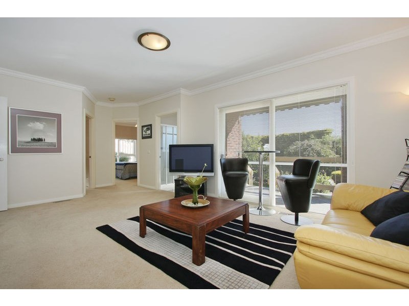 4 Hilledge Lane, Mooroolbark VIC 3138
