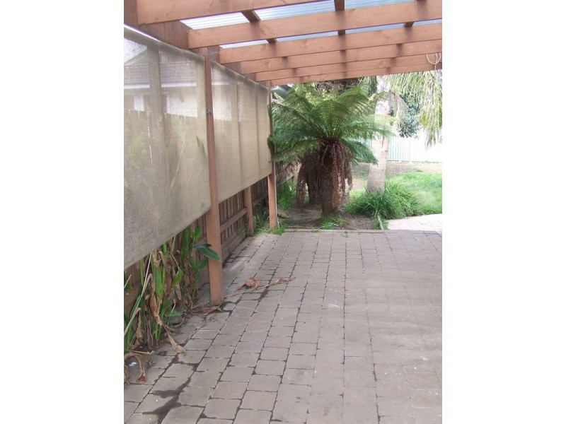 18 Kelvin Drive, Ferntree Gully VIC 3156