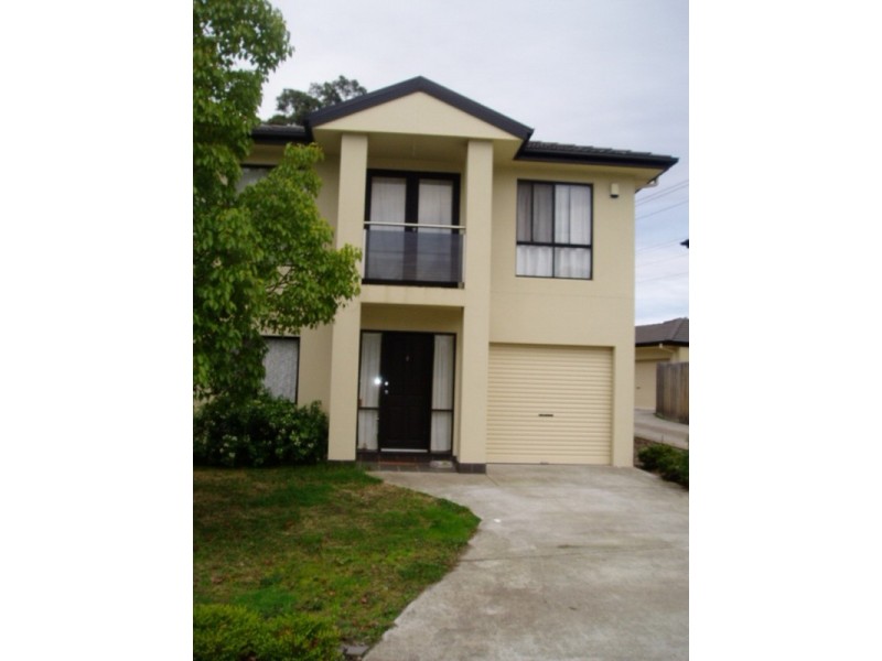 2/26 Ervin  Road, Kilsyth VIC 3137