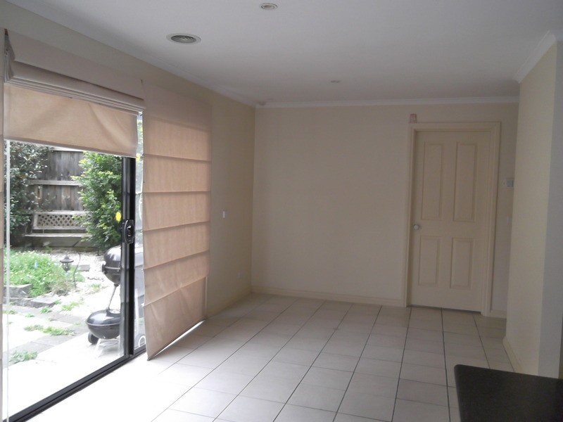 2/26 Ervin  Road, Kilsyth VIC 3137