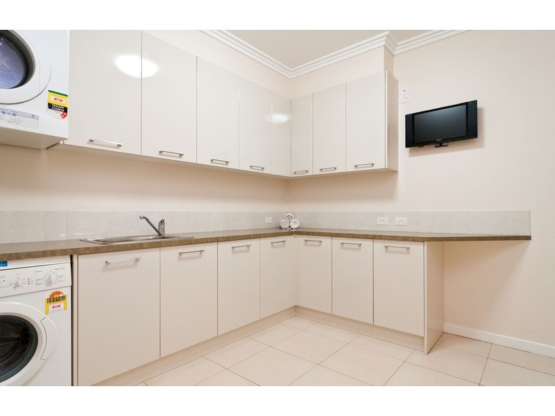14 Hill View Rise, Mooroolbark VIC 3138