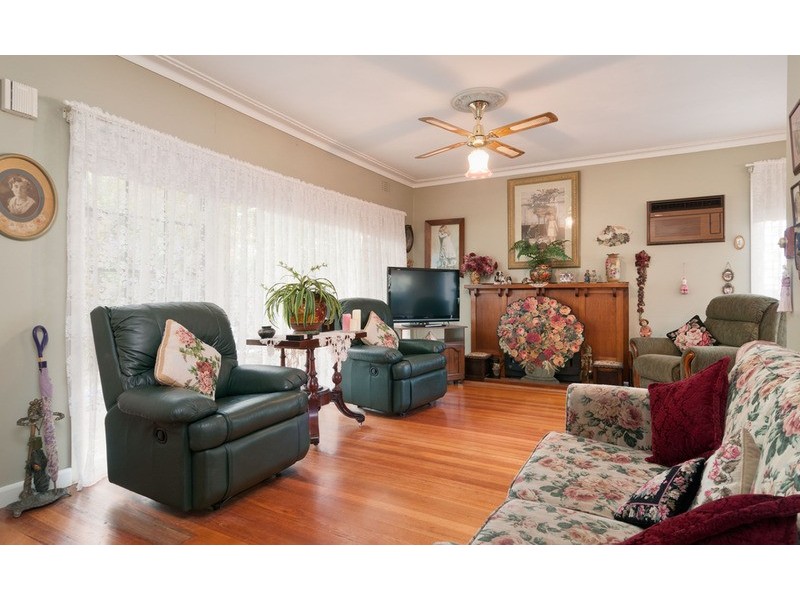 5 Evon Avenue, Ringwood East VIC 3135